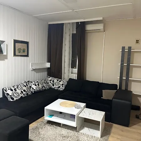Riven Apartment Borca
